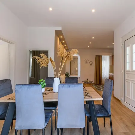 La Maison דירה לימנריה