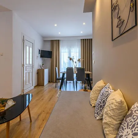 La Maison Apartment
