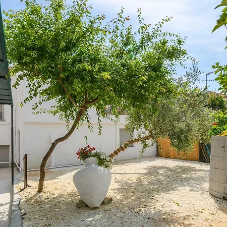 Apartment La Maison *