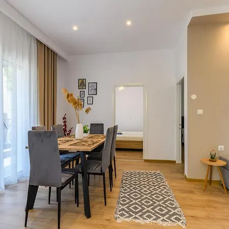Apartment La Maison *
