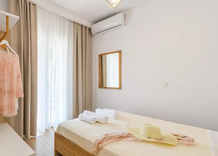 La Maison شقة يميناريا